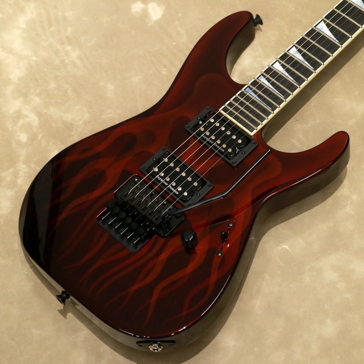 000000011519-01-m.jpg?t=  