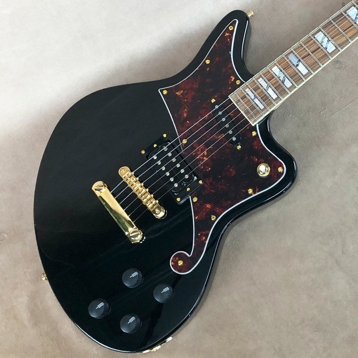 デラックスシリーズ | ギターの通販なら 御茶ノ水楽器センター